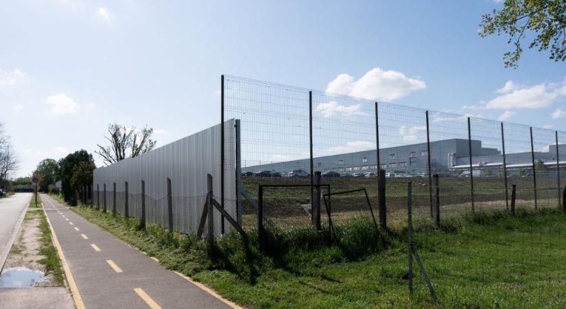 A kormányhivatal a Samsung gyárról: A munkavállalók veszélyeztetése esetén a legszigorúbban járnak el