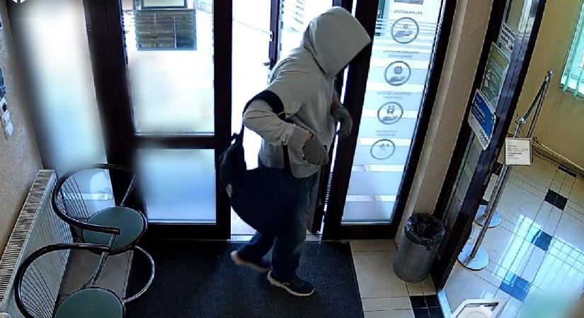 Közlemény jelent meg a pilisvörösvári fegyveres bankrablóról