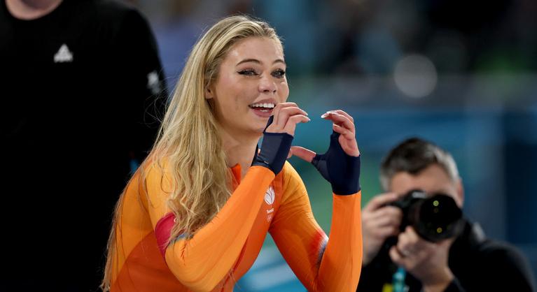 Jutta Leerdam, a szélsőjobbos ringpojáca dívának nevezett barátnője lopta el a show-t a milánói jégoválon