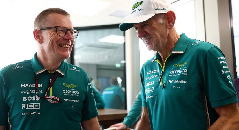 Másfél év után távozik az Aston Martin-főnök