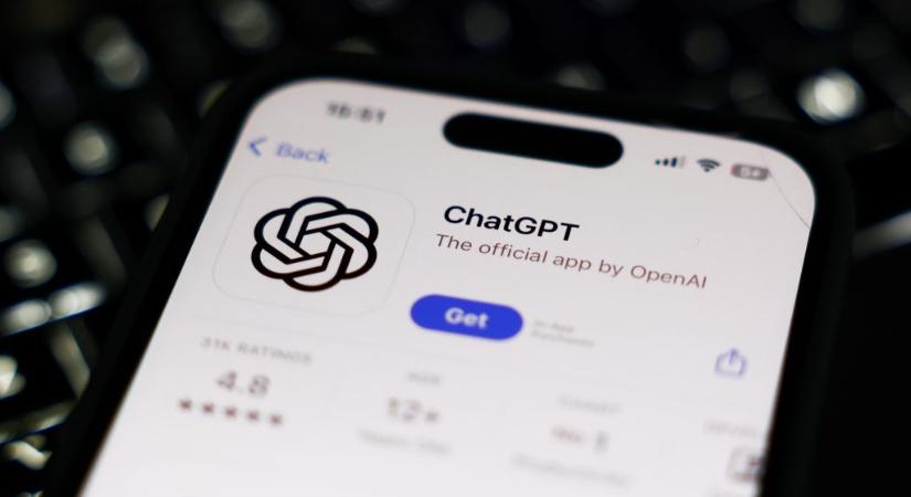 Hivatalos: jönnek a reklámok a ChatGPT-be
