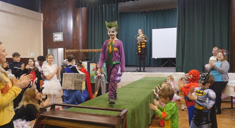 Farsangi ünnepség Hertelendyfalván