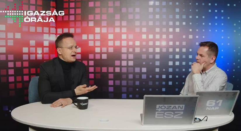 Felháborodottan terel a gödi ügyben Szijjártó a kormány alákérdezős műsorában
