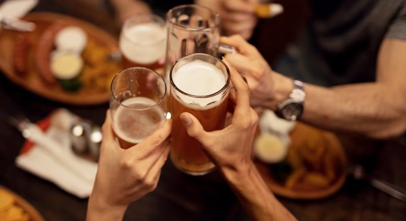 „Ne már, nektek vannak DVD-itek?” – Ittam egy sört egy 23 évessel, és sosem éreztem öregebbnek magam