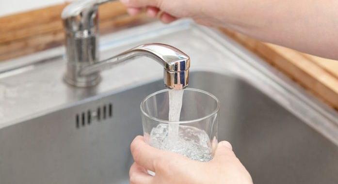 A négyszeresére emelt vízdíjról szóló határozat hatályon kívül helyezését követeli a nagybecskereki ellenzék