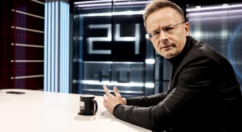 Szijjártó az akkugyári botrányról a 24.hu-nak: Ez egy orbitális hazugság