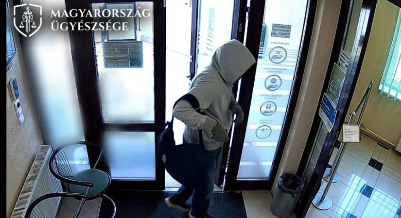 A Viszkis módszerével próbálkozott a vörösvári bankrabló, ám egyvalamivel nem számolt