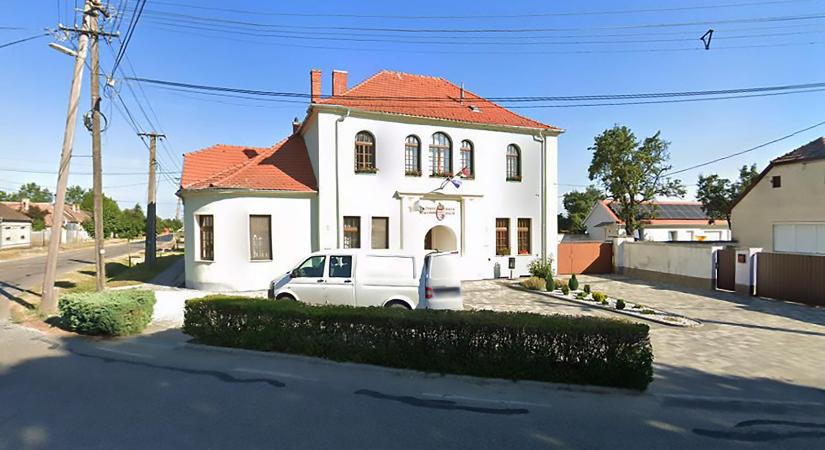 Nagyteveli merénylet: körülbelül húsz kisgyerek is hallotta a lövéseket, óvónők menekítették ki őket az épületből