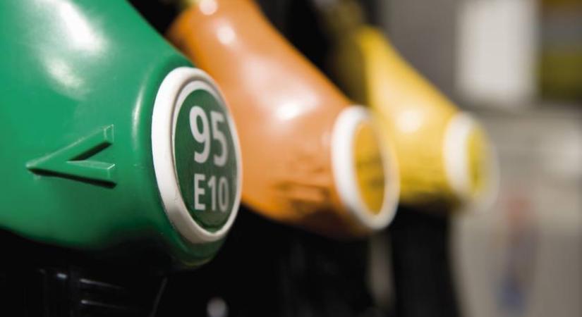 Csak akkor tankolj 100-as benzint, ha ez igaz az autódra – Minden más esetben pénzkidobás a német szakértők szerint