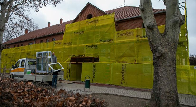 Százmilliókból újul meg az Egészségház, még az idén elkészül a fejlesztés – fotók, videó