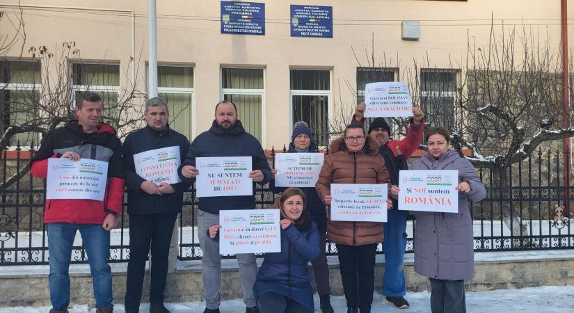 Két tucat Hargita megyei község önkormányzati dolgozói sztrájkoltak kedden