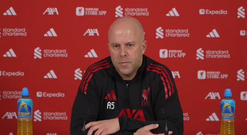 Kemény döntést hozott Arne Slot jövőjéről a Liverpool FC vezérkara