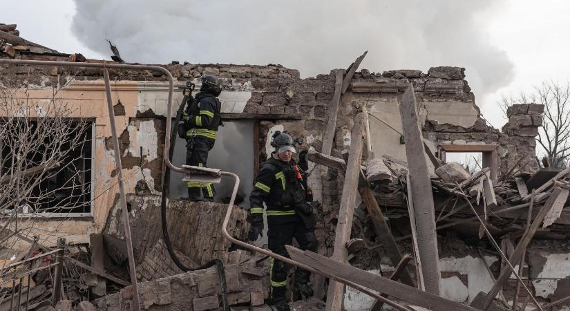 Kelet-Ukrajnát támadták az oroszok, egy 11 éves kislány és az édesanyja is életét vesztette