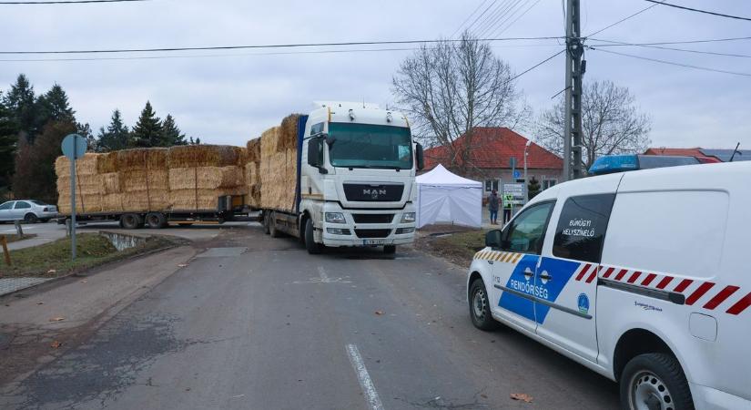 Káli tragédia: hiába jött a mentőhelikopter az elgázolt nőhöz – új részletek a halálos balesetről  Fotók