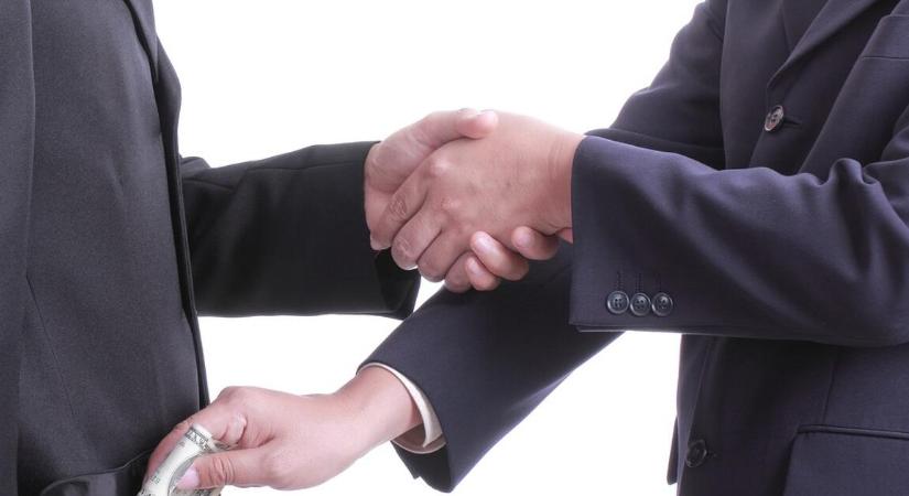 Idén is hazánk a legkorruptabb európai ország – a friss felmérés szerint