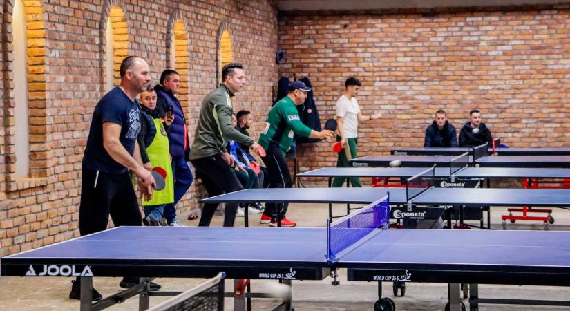 Szilágyballán tizenkettedik alkalommal rendeztek pingpongversenyt