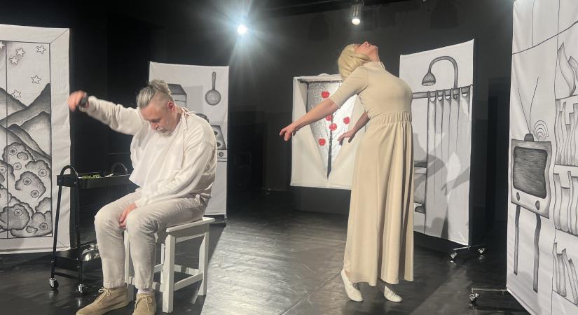 Új évad, új premier: Ádám és Éva naplója a Kárpátaljai Megyei Magyar Drámai Színházban