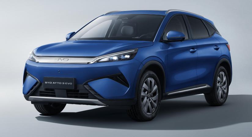 Brutál teljesítmény és prémium futómű a BYD megújult népautójában