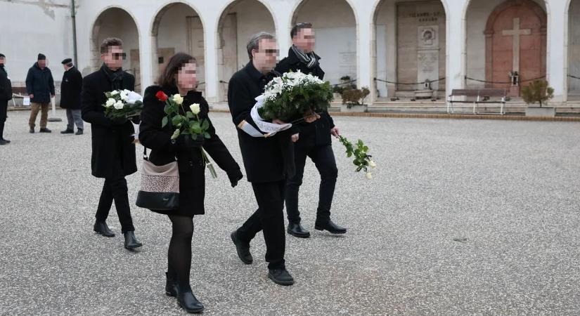 Szívfacsaró: Fenyő Miklós lánya beszéde közben szem nem maradt szárazon