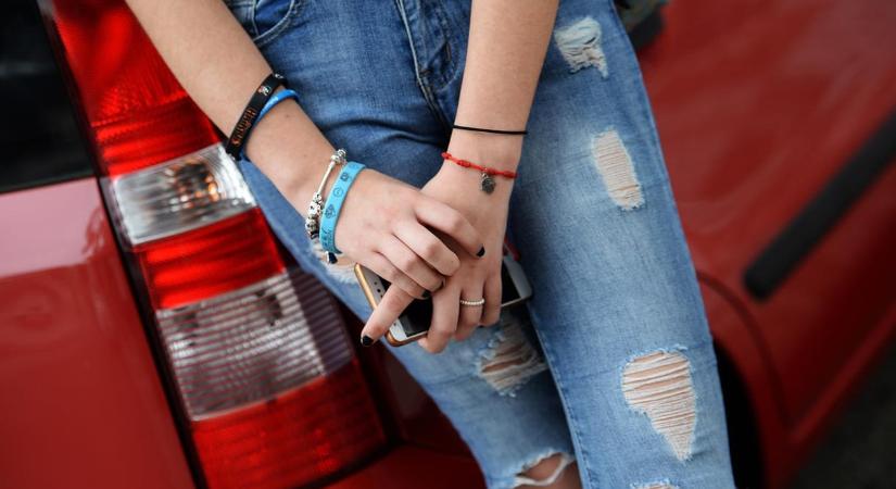 „Azt hittem, kiválasztott vagyok” – szexuálisan kihasználhatott a táborvezető több kamaszlányt