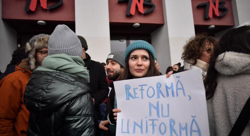 A művelődési miniszter lemondását követelik a színészek