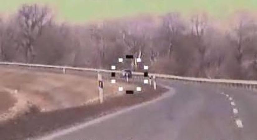 Nem hiszed el, mennyivel száguldott végig a sofőr ezen a dunántúli településen - fotó