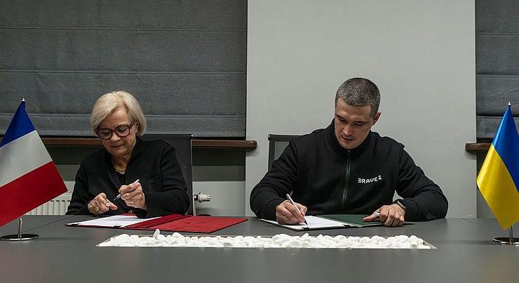 Ukrajna és Franciaország közös fegyvergyártásról állapodott meg
