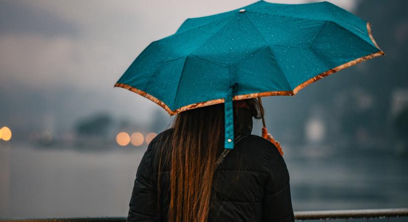 Itt a figyelmeztetés, újra támad az ónos eső!