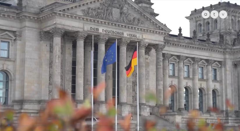 Felmérés: a németek kétharmada gondolja úgy, hogy az Egyesült Államok fenyegetést jelenthet a világbékére