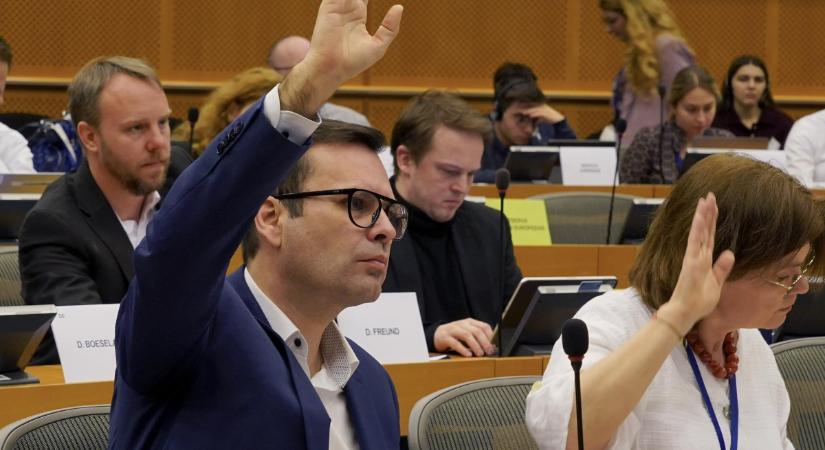 Nemet mondott a Fidesz és a Tisza: Csak a DK állt ki a klímavédelem mellett az EP-ben