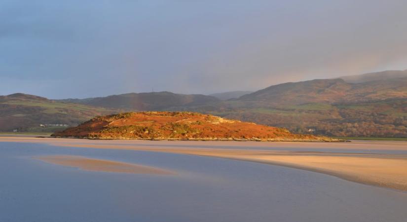 150 millió forintért árusítanak egy 17 hektáros szigetet, csak az odajutás kicsit bajos