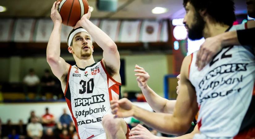 Száz pontig jutott, tovább robog a Szolnok az alapszakasz-győzelem felé a férfi kosár NB I-ben