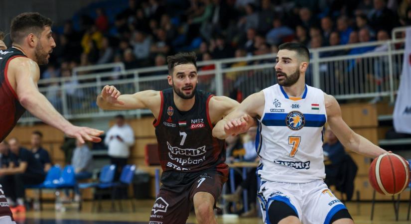 A szünet után nem tudta tartani a lépést a címvédővel a Szedeák