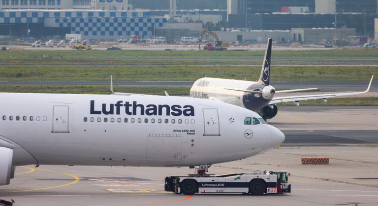 A Lufthansa 24 órás sztrájkot hirdetett, számos járatot törölnek