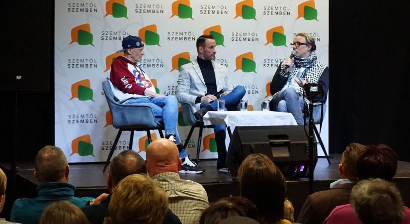 Szemtől szemben: a múlt, a jelen és a szórakoztatóipar árnyoldalai kerültek szóba Pétervásárán