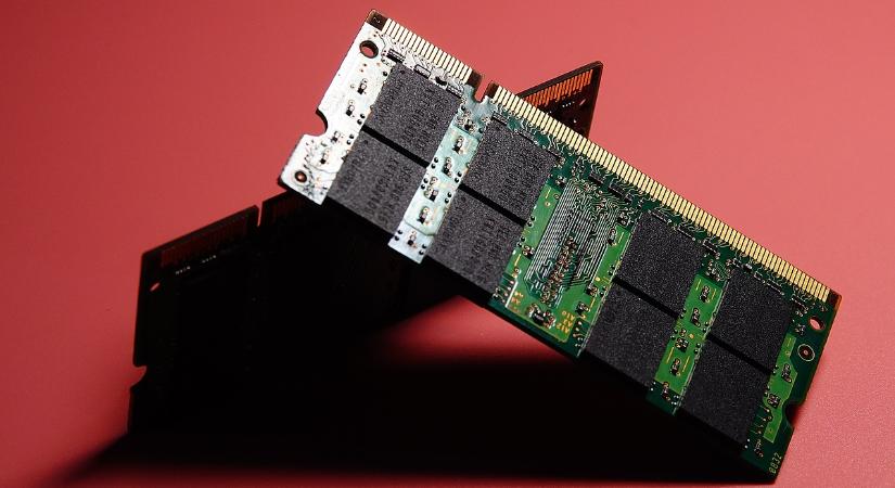 A memóriachip-hiány már a piacokon feni a kaszáját