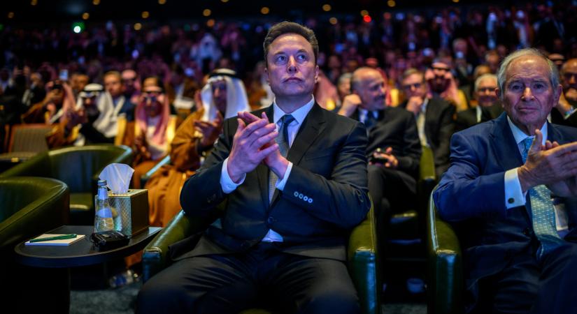 Musk hirtelen hazarendeli a Tesla európai fejét