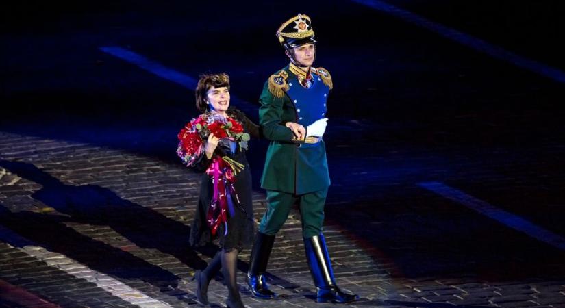 Viszlát, Mireille Mathieu: nem énekel többé