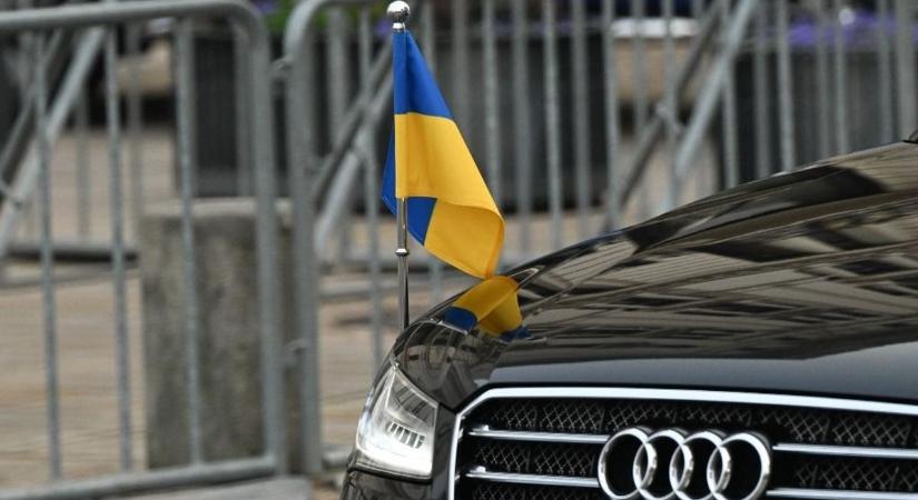 Teljesen bepörgött az uniós biztos: rakétákkal árasztaná el Ukrajnát és már nagyon utalná a milliárdokat – csak pislogott, úgy helyre tették a magyarok