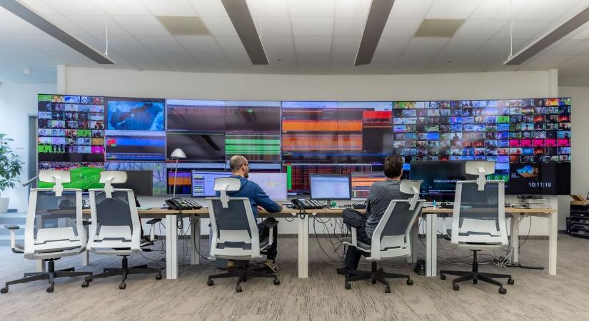 Kiderült mi áll a stabil mobilhálózat mögött – bejártuk a Magyar Telekom különleges központját