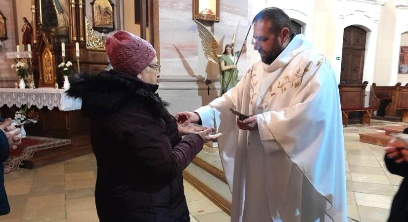 Február 11. – a betegek világnapja, a lourdes-i jelenés emléknapja