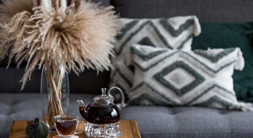 Giccses és nem esztétikus: 5 tárgy, amit a belsőépítészek szerint tilos a dohányzóasztalra tenni