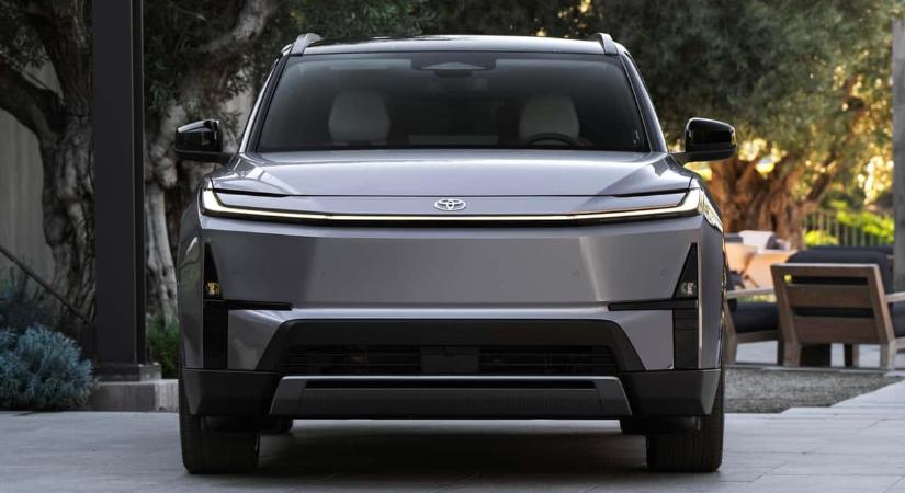 Hatalmas 7 üléses elektromos SUV-ot mutatott be a Toyota