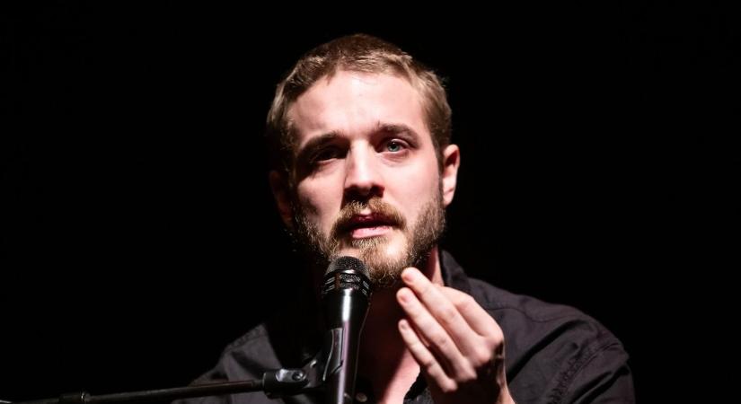 Kaleidoszkóp a vonat tiporta zseni életéről