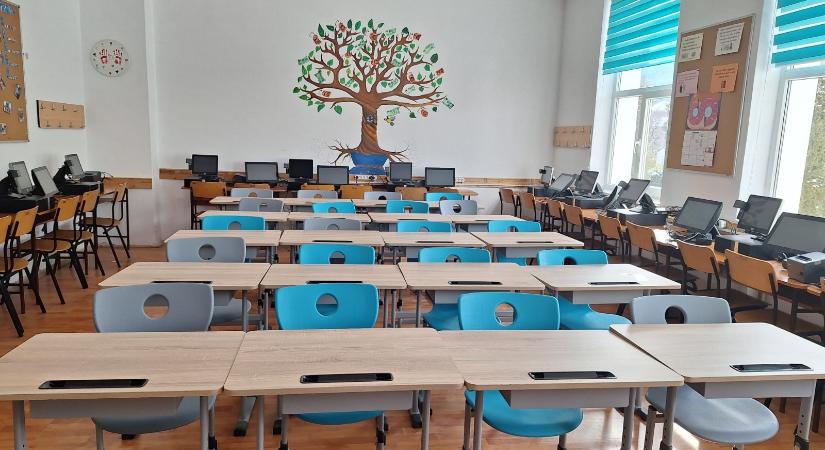 Újabb felszerelések érkeznek a héten Hargita megye oktatási intézményeibe