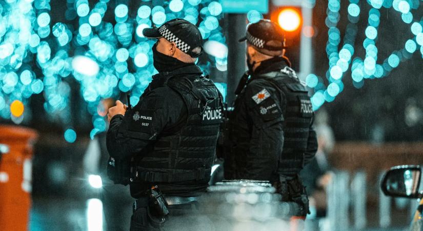 Nyugat-kanadai lövöldözés: 10 emberrel végzett az elkövető egy iskolánál, köztük saját magával is