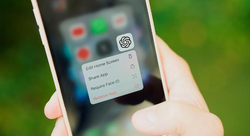 Vége a jó világnak: olyan újítás jön a ChatGPT-be, ami sokaknál ki fogja verni a biztosítékot