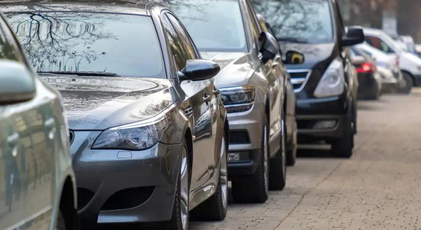 Így lehet idén megúszni a gépjárműadót