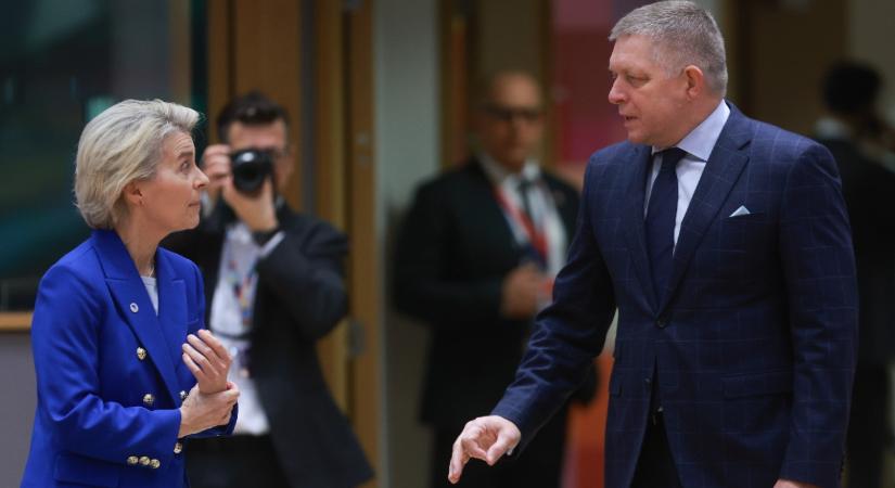 „Össztűz” – Robert Fico nem akármivel fenyegeti Brüsszelt