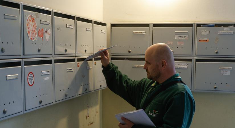 Mintegy nyolcmillió választási értesítőt kézbesít a posta